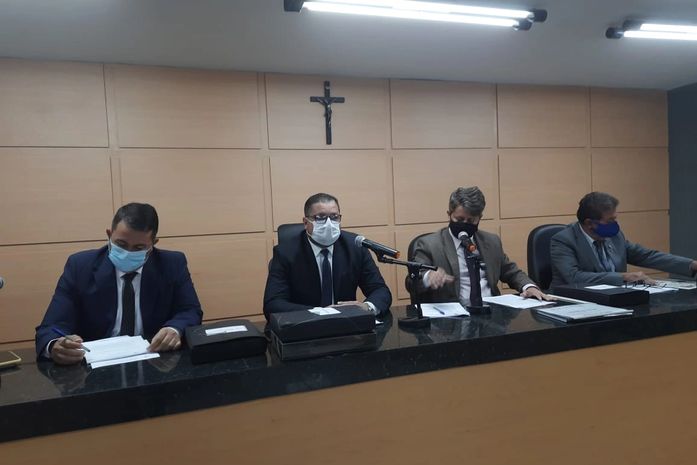 Vereadores fazem visita de inspeção ao Hospital Regional de Arapiraca e se dizem estarrecidos com a situação de ocupação de leitos