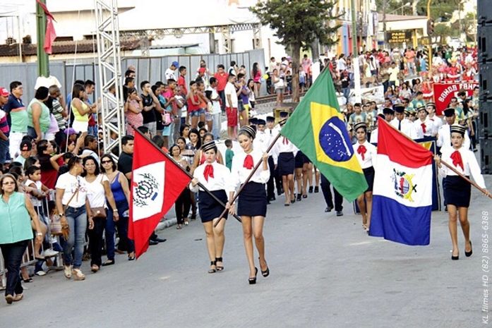 Desfile cívico marca os 100 anos de emancipação política de Rio Largo