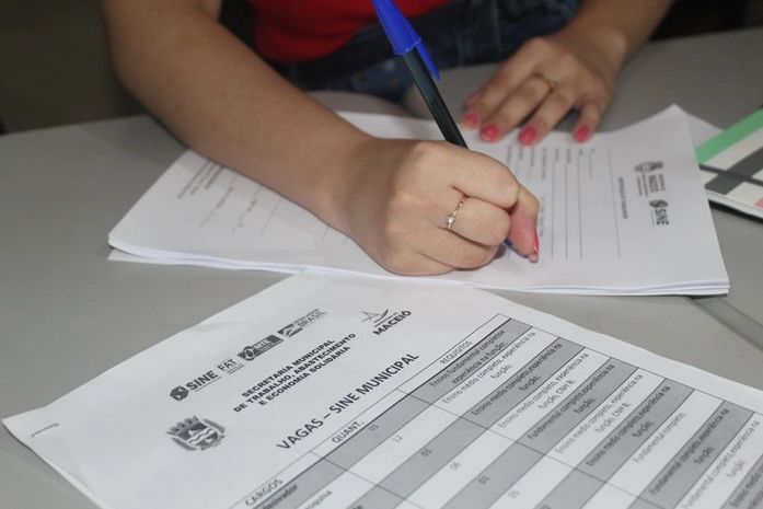 Online: Sine Maceió oferta mais de 100 vagas de emprego nesta segunda (15)