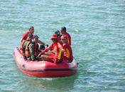 Cinco pessoas são resgatadas pelos Bombeiros após se afogarem no Mirante da Sereia
