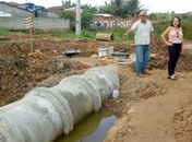 Prefeita Rita e o secretário Wellington, obras de saneamento no conjunto Manoel Tenório