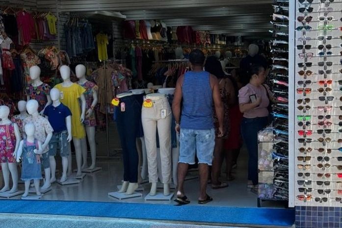 Volume de famílias que não têm como pagar as dívidas sobe 2,8% na capital