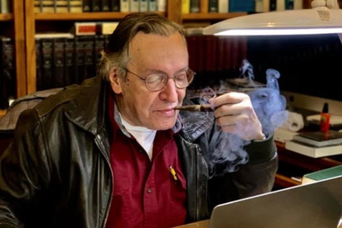 Olavo de Carvalho deixa vasta obra