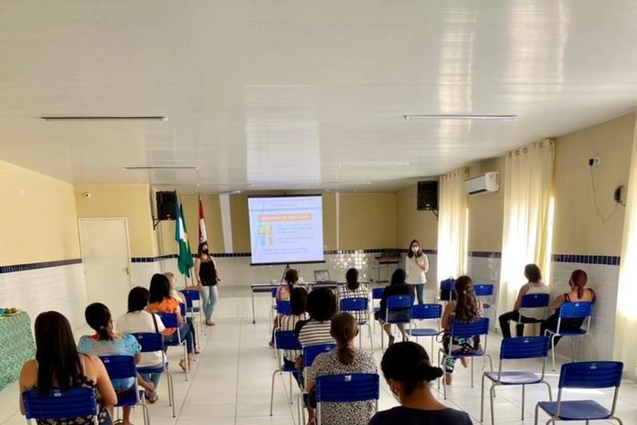 Prefeitura de Anadia realiza capacitação com merendeiras para retorno das aulas presenciais