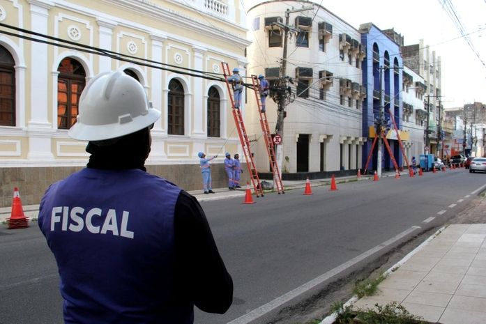 Projeto Poste Limpo vai reorganizar quase 18 quilômetros de cabos no Centro de Maceió