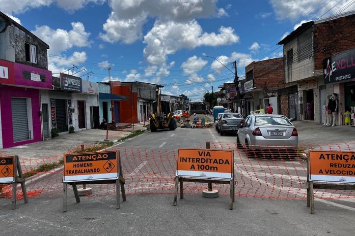 Obra emergencial modifica itinerário de linhas de ônibus no Clima Bom