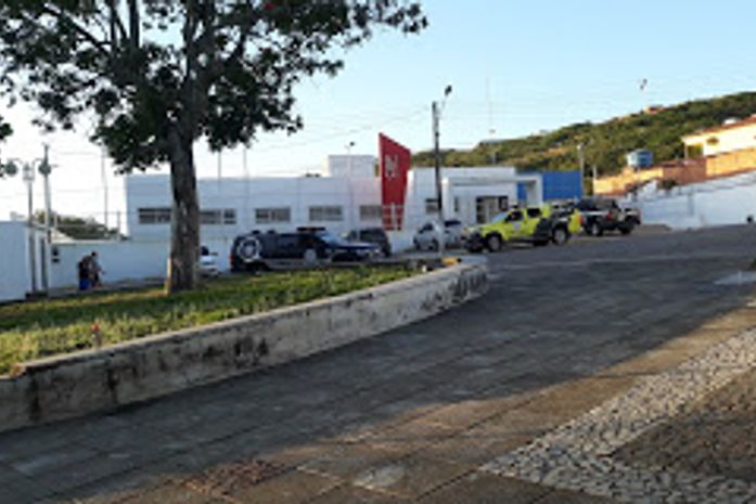 Homem é preso acusado de abusar sexualmente das duas filhas em Pariconha