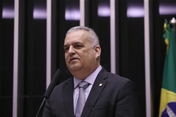 Em discurso na Câmara dos Deputados, Alfredo Gaspar condena invasões de terras no "Carnaval Vermelho"