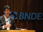 Presidente do BNDES testa positivo para covid-19
