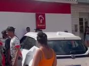 Carro invade calçada e atropela adolescente em Maragogi 