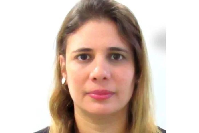 Corpo de professora de direito morta a facadas, por aluno, é transferido para a Bahia