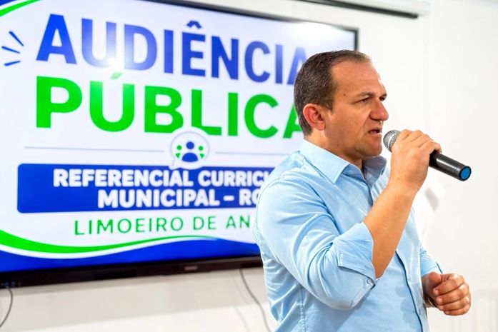 Limoeiro de Anadia apresenta Referencial Curricular em audiência pública