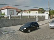 Residência fica localizada na Avenida Getúlio Vargas, uma das mais movimentadas de Penedo.