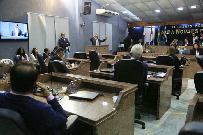 PL libera entrada de animais em unidades de saúde para ajudar no tratamento de pacientes