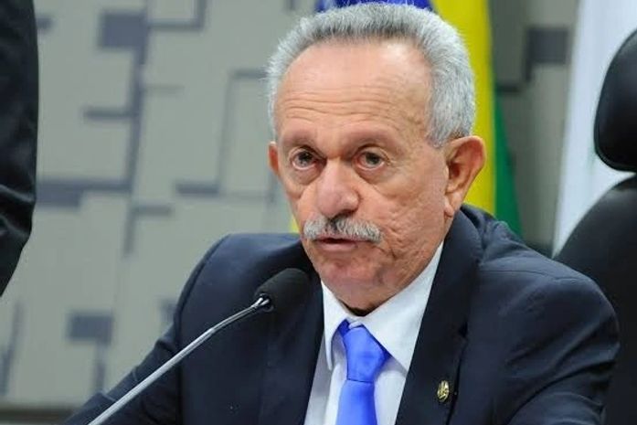 Dantas decreta luto oficial de três dias em Alagoas pela morte de Benedito de Lira