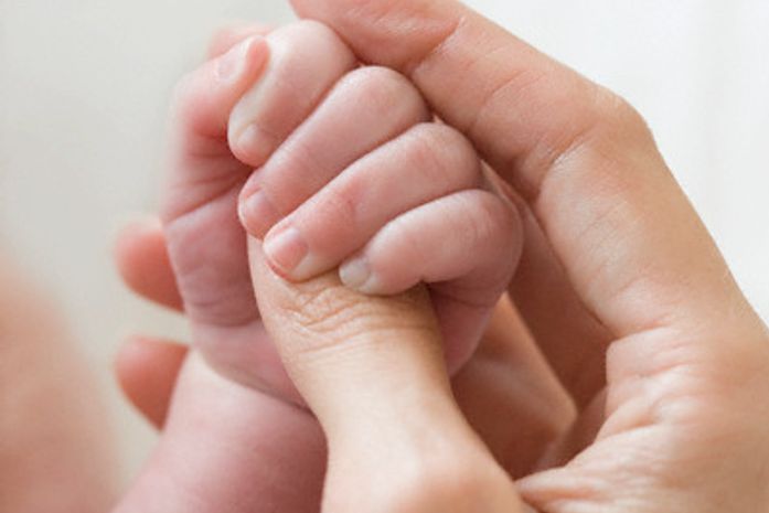 Mães de coração: mulheres relatam suas experiências com a adoção