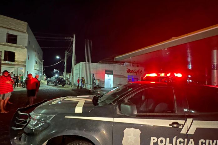 Ex-prefeito de Maribondo sofre atentado a tiros em posto de combustíveis