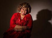 Alcione faz show acústico nesta sexta-feira em Maceió
