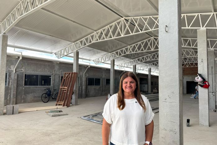 Ziane Costa visita construção da nova Escola Afrânio Salgado Lages; obra está em ritmo acelerado