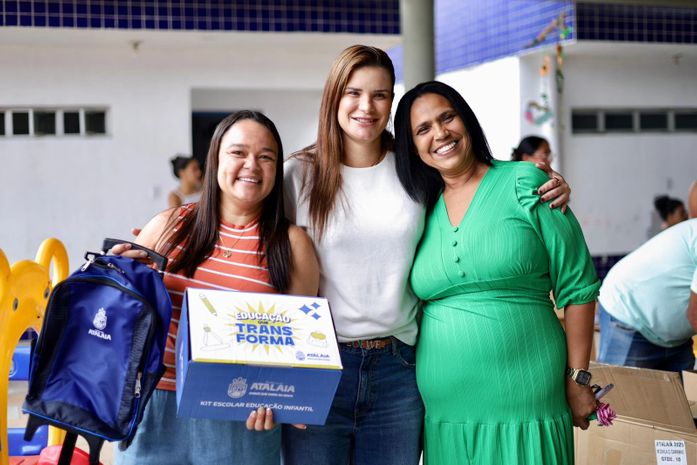 Prefeita Ceci anuncia reajuste de 6% e rateio para profissionais da educação, reforçando a valorização da categoria em Atalaia