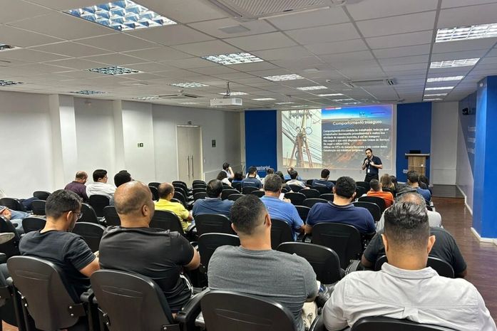 Representantes de empresas de telefonia e provedores de internet participam workshop promovido pela Equatorial em Maceió
