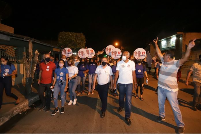 Tarcizo Freire ouve demandas e recebe apoio dos moradores do bairro Cacimbas