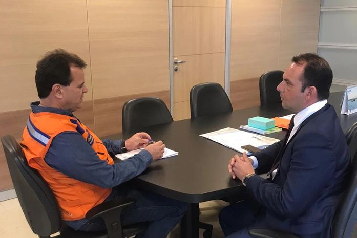 Em visita a órgãos, vereador solicita liberação do FGTS e ajuda humanitária para Mutange e Bebedouro