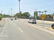 Motociclista fica gravemente ferido após colidir com muro em Jacarecica