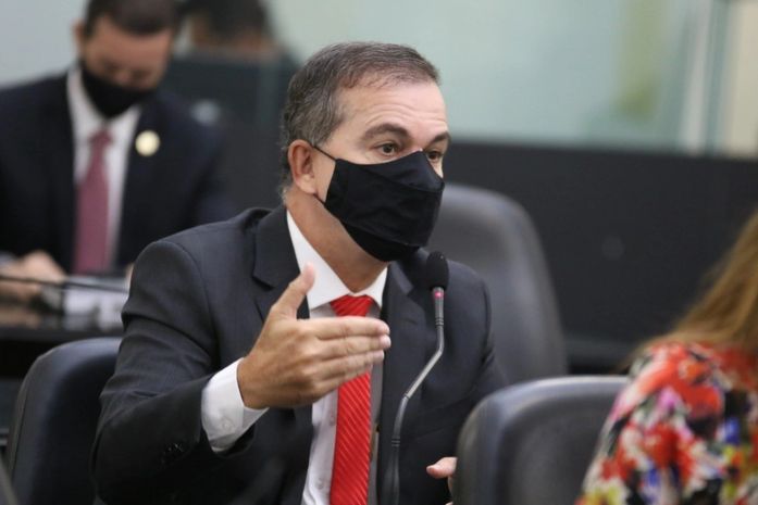 Deputado Ronaldo Medeiros