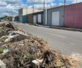 Moradores de loteamento cobram retirada de lixo após serviços de limpeza em Arapiraca