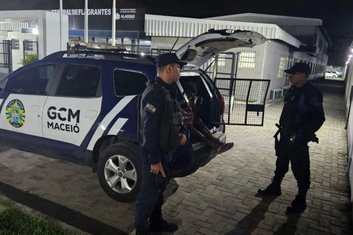 Preso suspeito de furtar objetos da Secretaria de Educação de Maceió