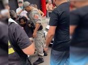 Depois de ouvir a versão do acusado branco, a Policia  prendeu a vítima negra. Ôxe!