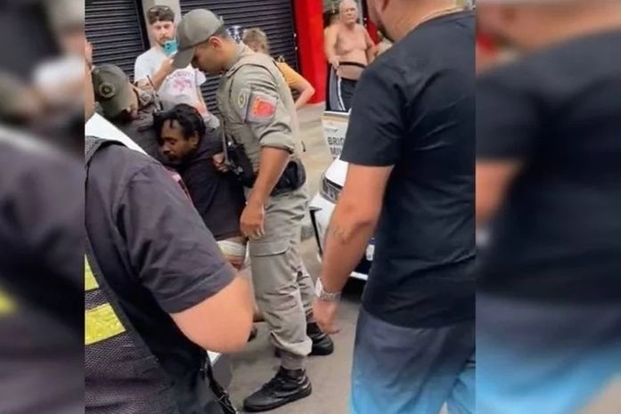 Depois de ouvir a versão do acusado branco, a Policia prendeu a vítima negra. Ôxe!