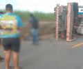 Motorista de carreta morre após veículo tombar em trecho da AL-420 em Roteiro