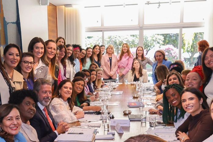 Arthur Lira e bancada feminina traçam pauta da 1ª Reunião de Mulheres Parlamentares do P-20, que ocorrerá em julho em Maceió