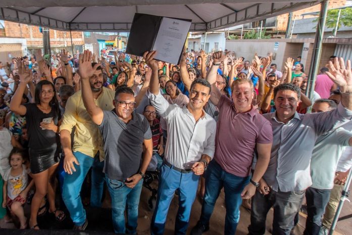 Dezessete ruas do Village receberão pavimentação: "tempo do abandono acabou", diz JHC