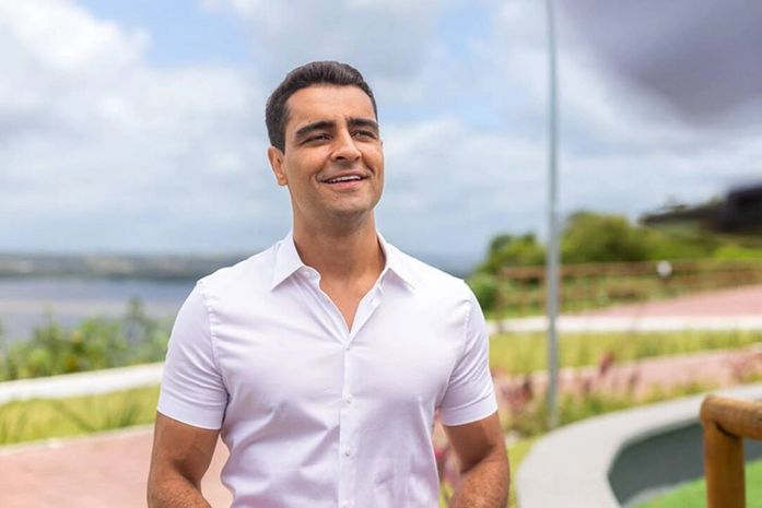 Justiça manda JHC apagar vídeo por propaganda eleitoral antecipada e fixa multa de até R$ 50 mil