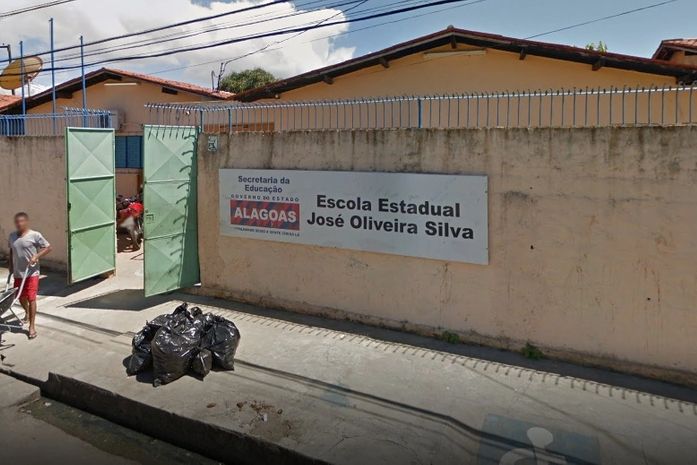 Sala de aula é evacuada durante princípio de incêndio em escola