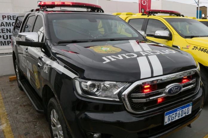 Viatura da Polícia Civil