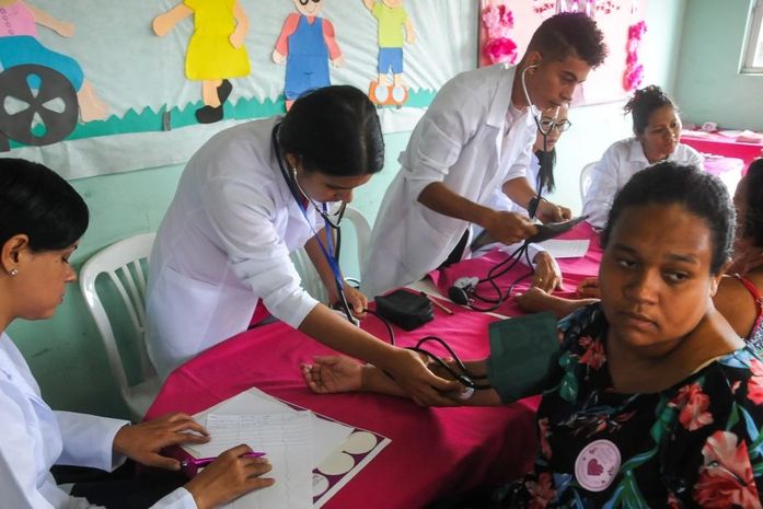 Ação do Maceió Rosa