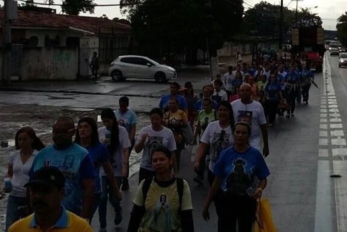 X Caminhada de Nossa Senhora dos Prazeres reúne centenas de participantes nesta terça