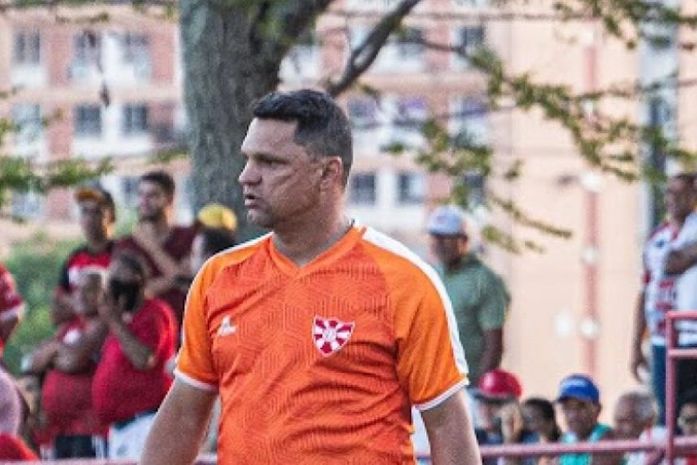 Bebeto Moraes deixa o comando técnico do Sport Club Penedense