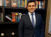  Advogado lança livro que analisa como funciona a aplicação de conceitos jurídicos vagos como "crueldade", "fake news", "liberdade de expressão"