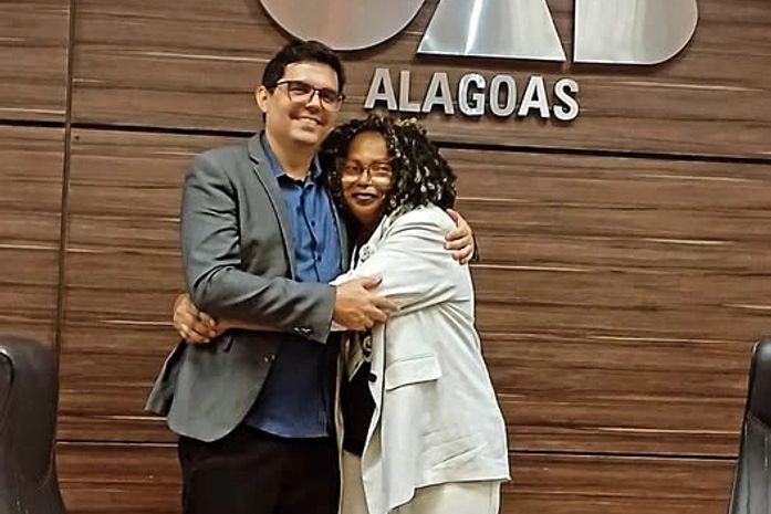 Isaac Souto, o defensor público, é um sujeito de direito, bem direito, por quem esta ativista, Arísia Barros, tem um carinho indescritível
