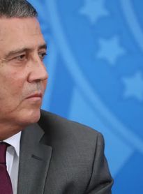 Moraes mantém prisão de Braga Netto