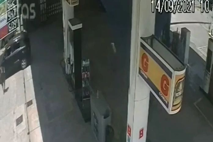 Homem foge sem pagar por combustível após abastecer em posto no bairro do Farol, em Maceió