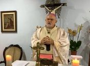 "Abrir a porta da igreja é fácil, mas precisamos aprender um novo estilo de vida", diz arcebispo e anuncia reabertura das igrejas