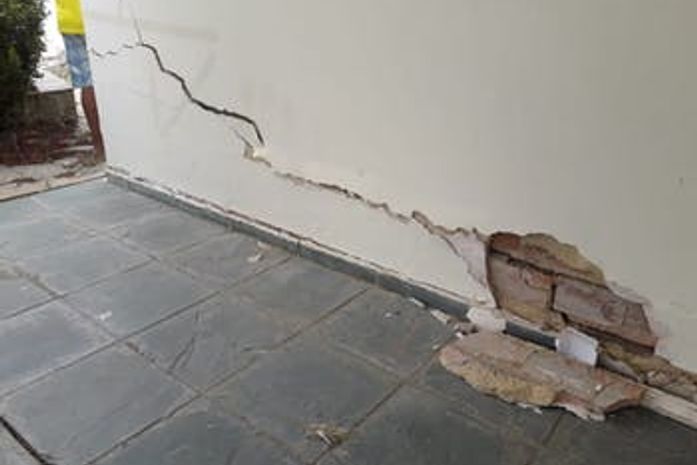 Rachadura em imóvel no Pinheiro