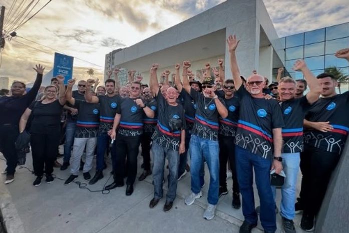 Após manifestação na porta da PGE, nove policiais civis de Maceió são afastados pelo Conselho de Segurança Pública