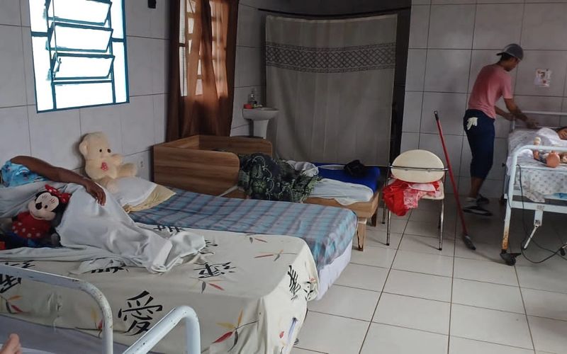 O Lar funciona como um hospital dos pobres para pacientes abandonados